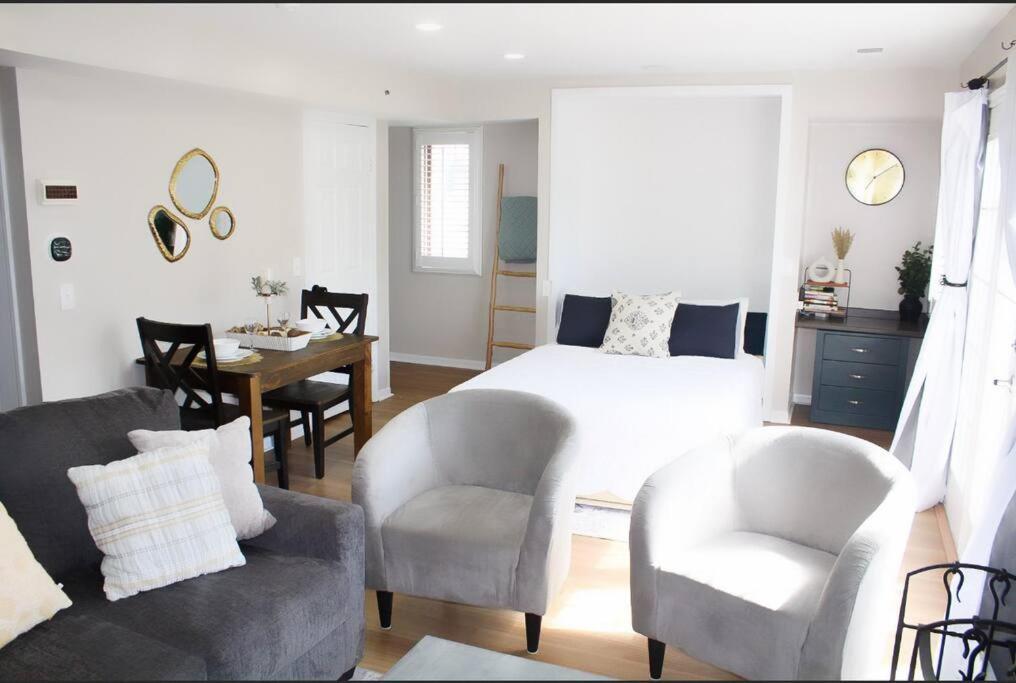 Cozy French Style Villa- 3 Bed-Casino-Pools-Jacuzzi Norwich Eksteriør billede