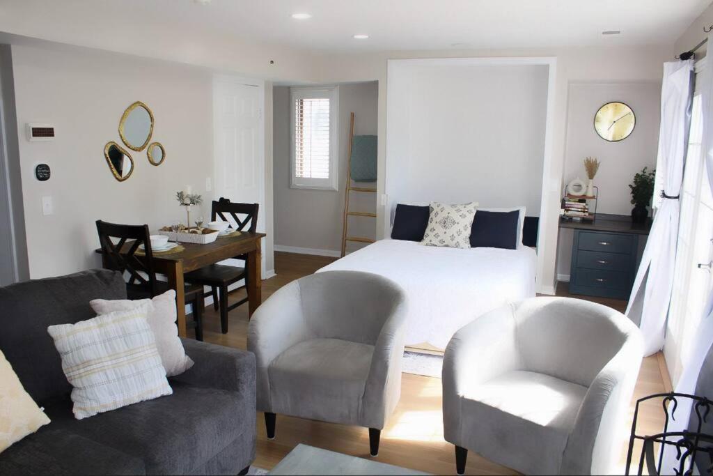 Cozy French Style Villa- 3 Bed-Casino-Pools-Jacuzzi Norwich Eksteriør billede